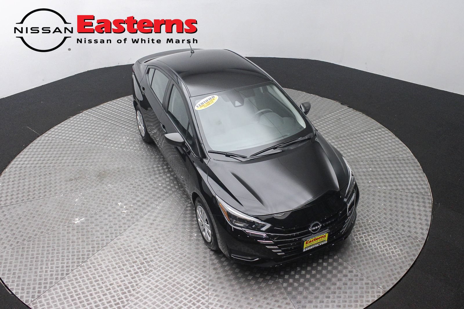 Used 2025 Nissan Versa S FWD image 3