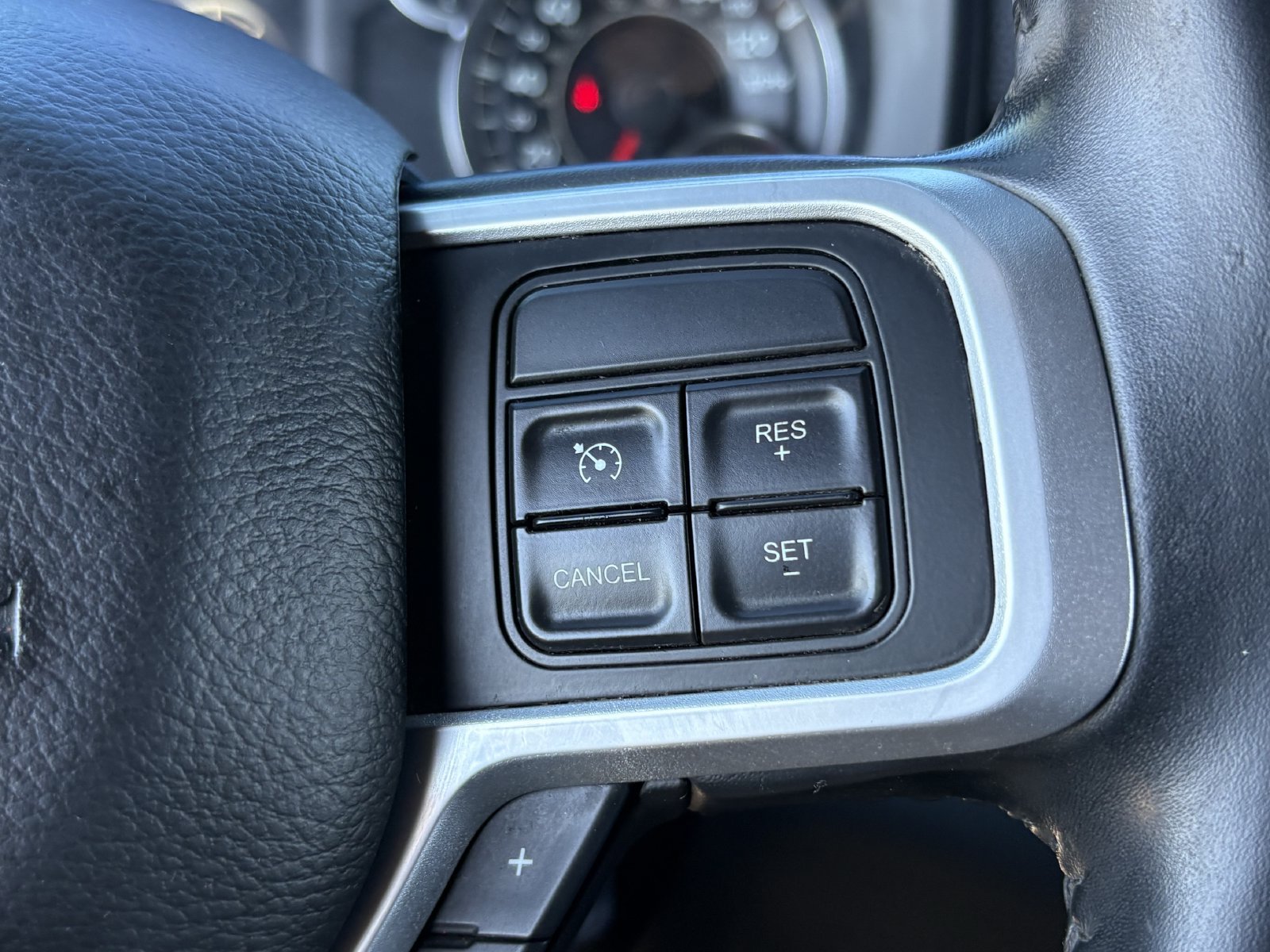 Used 2020 RAM 2500 Big Horn w/ Night Edition AWD/4WD image 39