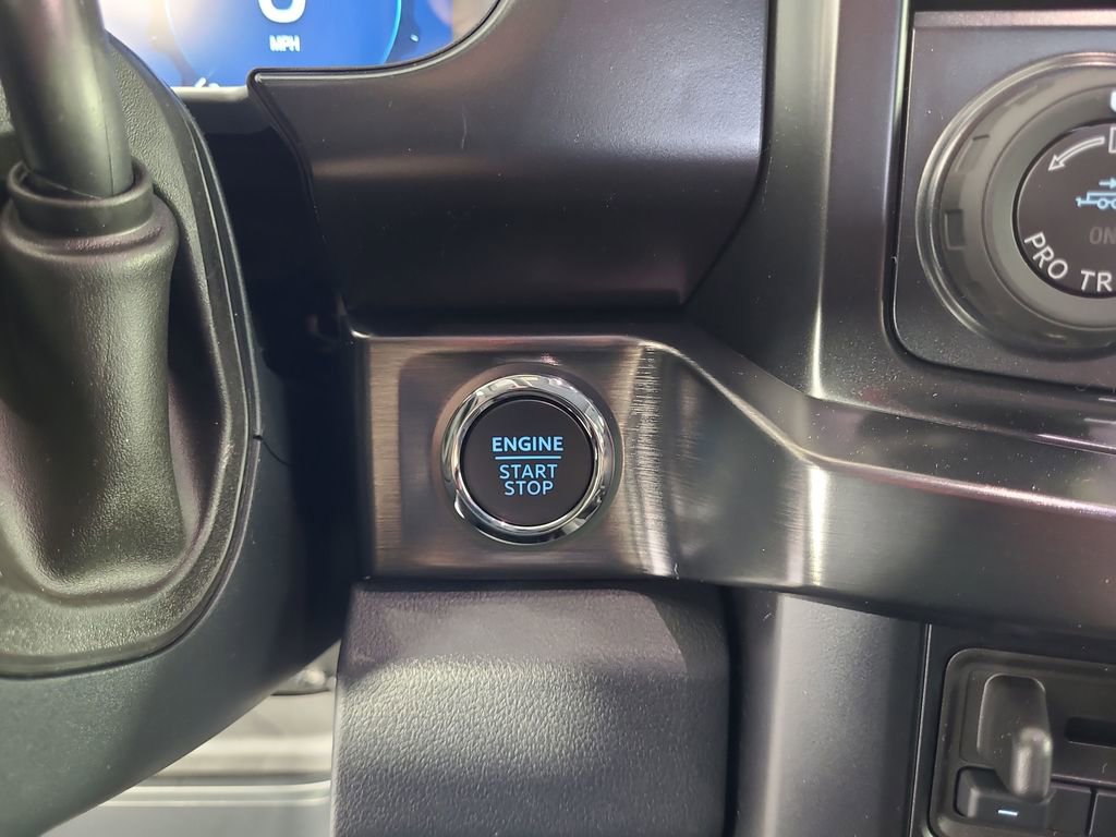 New 2026 Ford F350 Lariat w/ Black Appearance Package image 15