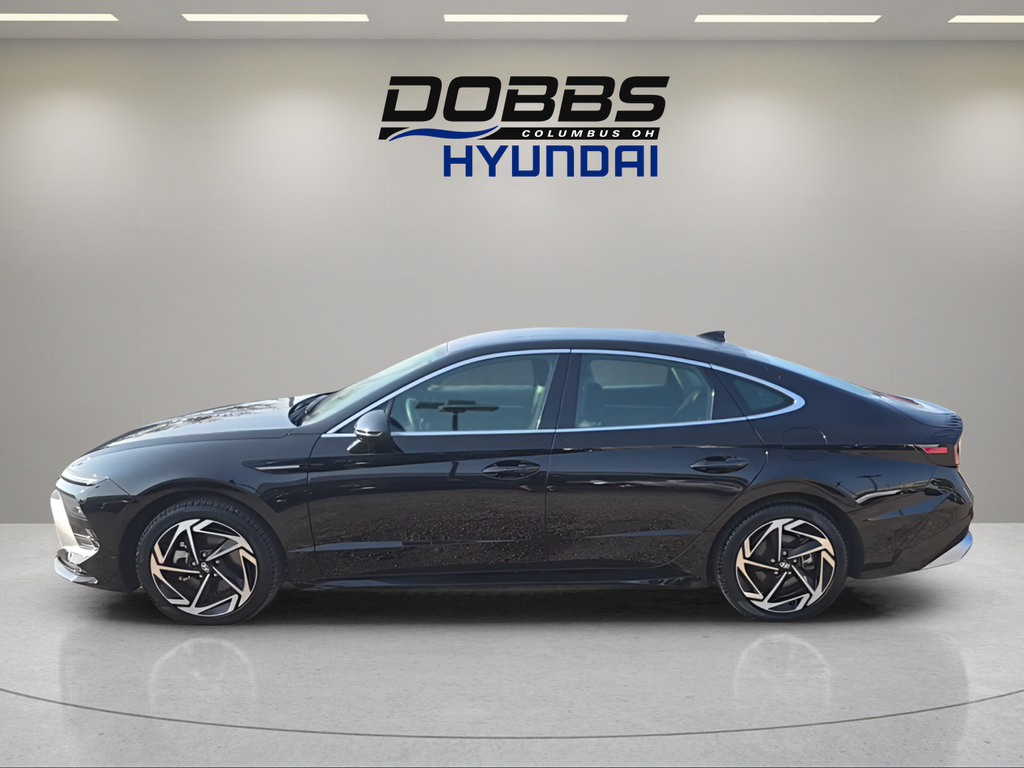 Used 2026 Hyundai Sonata SEL FWD image 2