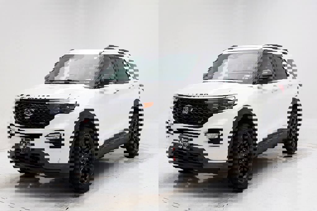 Used 2022 Ford Explorer ST w/ Equipment Group 401A image 4