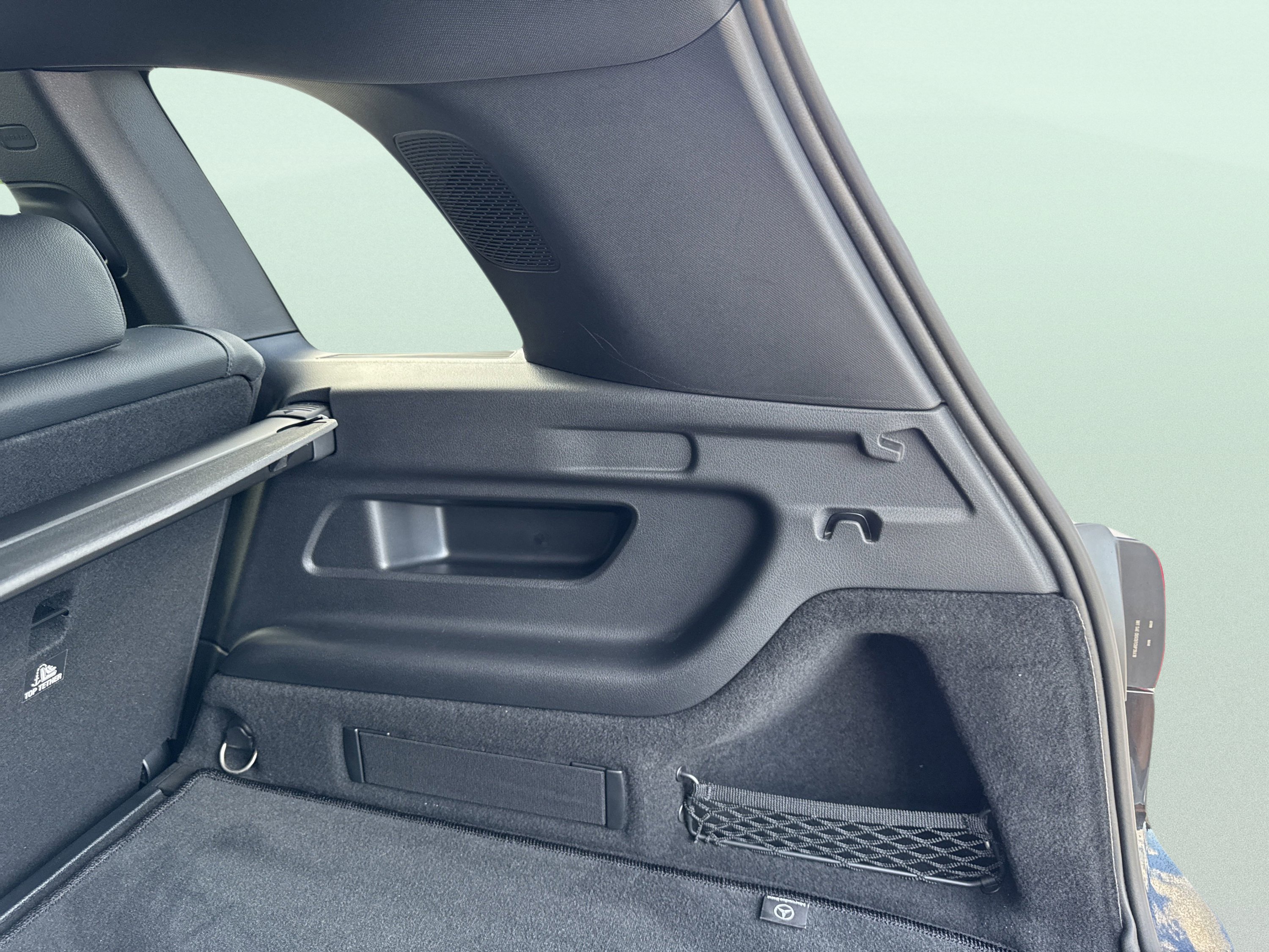 Used 2023 Mercedes-Benz EQB 350 4MATIC SUV w/ Exclusive Package image 38