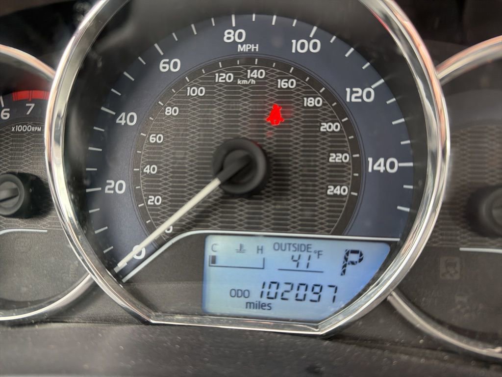 Used 2015 Toyota Corolla LE image 5