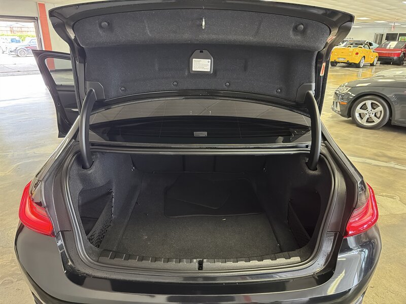 Used 2019 BMW 330i Sedan w/ Convenience Package RWD image 32
