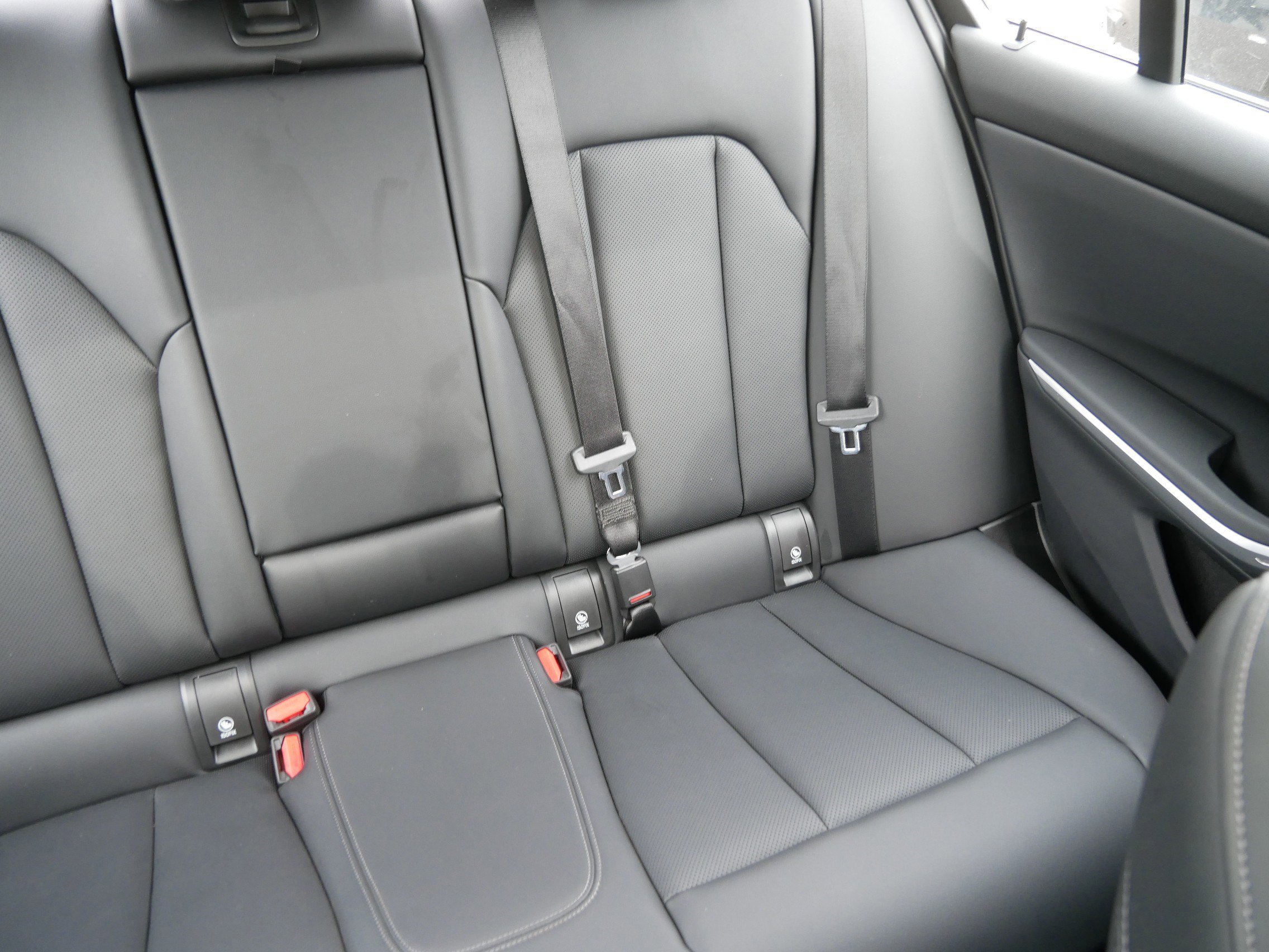 Used 2022 BMW 330i xDrive Sedan w/ Driving Assistance Package image 14