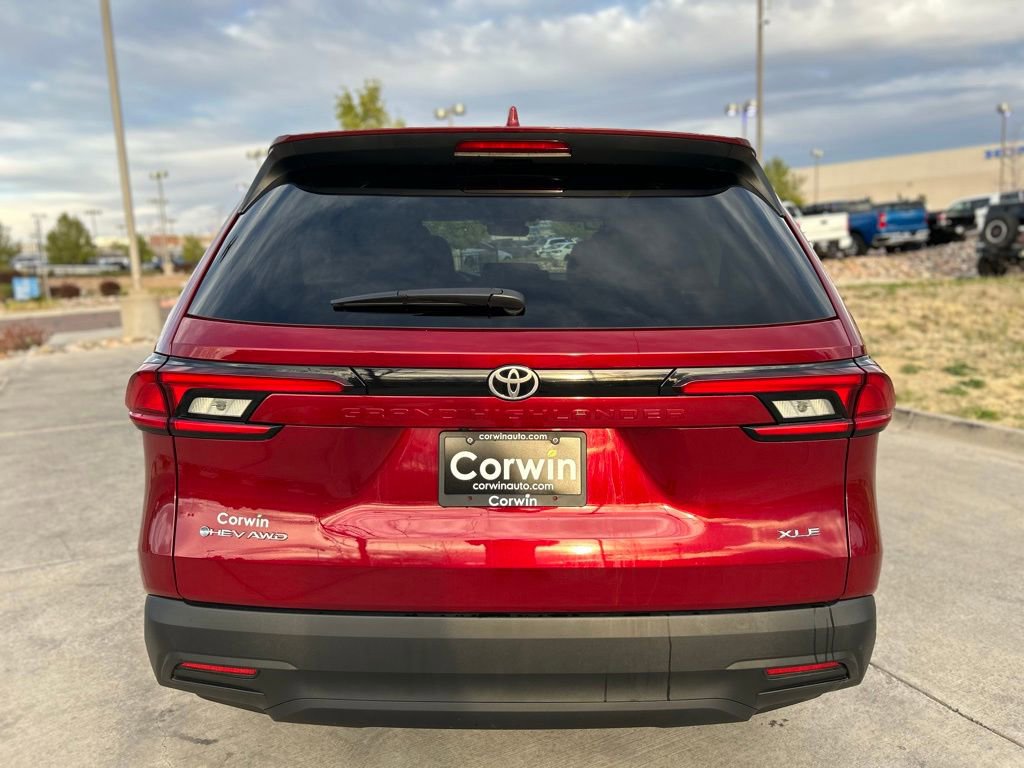 Used 2026 Toyota Grand Highlander XLE image 8