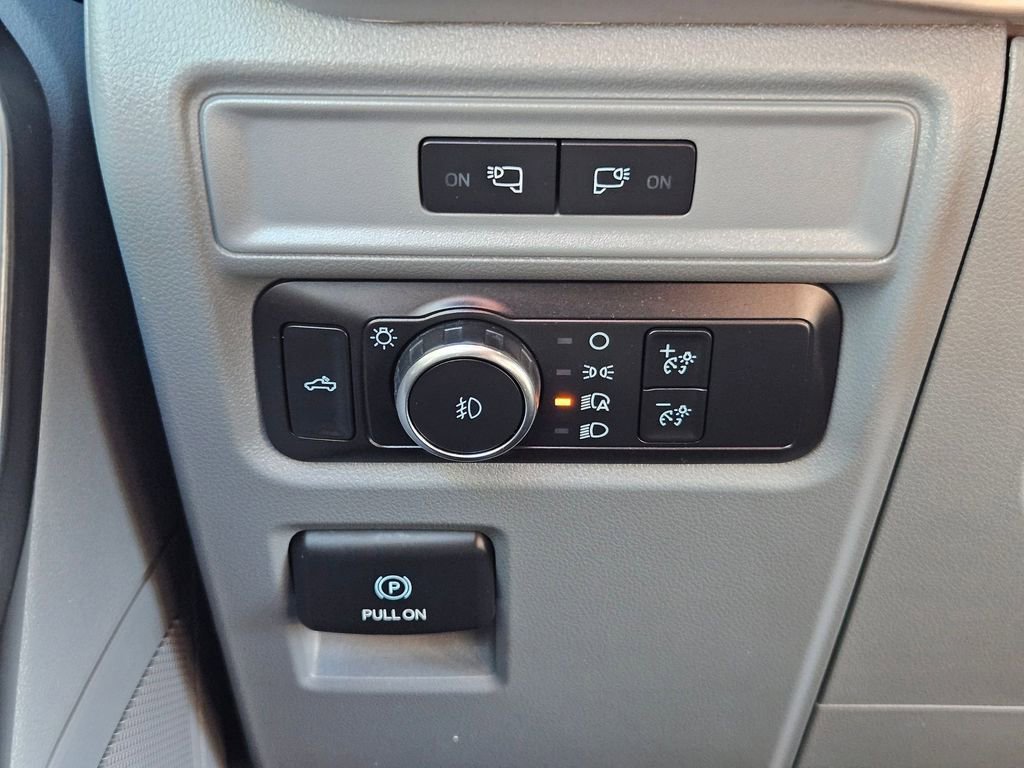 Used 2022 Ford F150 XL w/ Trailer Tow Package image 21