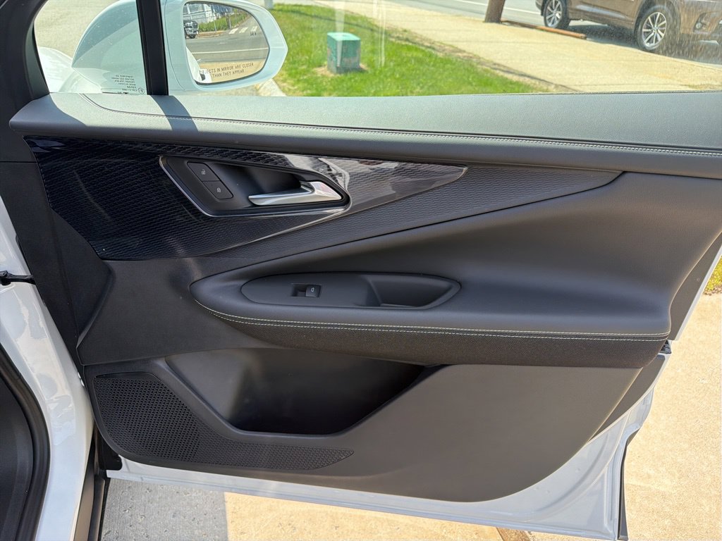 New 2025 Chevrolet Blazer EV LT AWD/4WD image 23