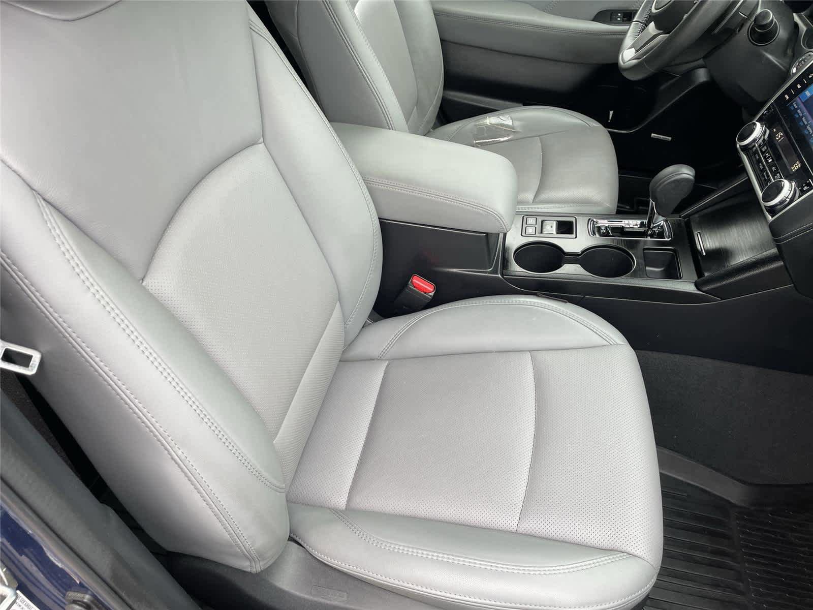 Used 2019 Subaru Outback 3.6R Limited w/ Popular Package #2 AWD/4WD image 18