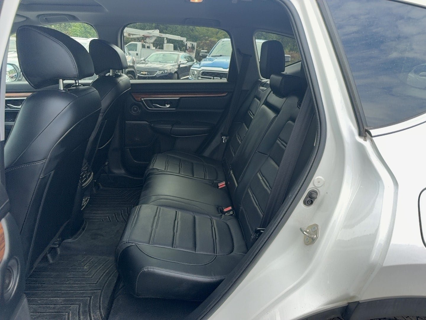 Used 2020 Honda CR-V EX-L image 10