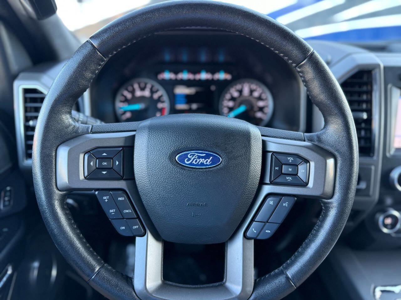 Used 2019 Ford Expedition XLT w/ Equipment Group 201A image 30