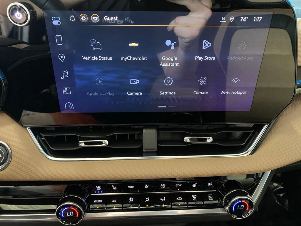New 2026 Chevrolet Equinox ACTIV w/ Convenience Package III image 2