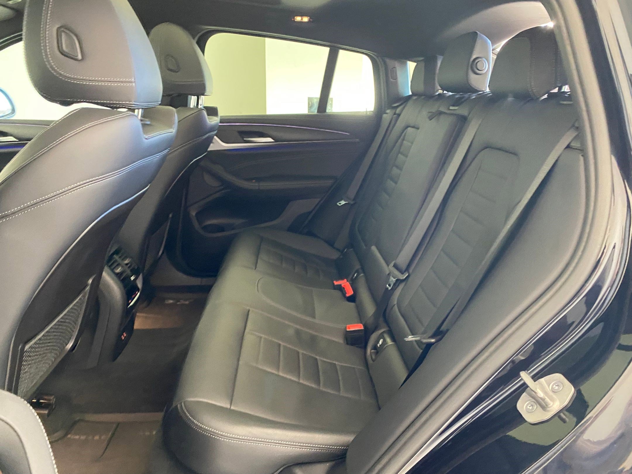 Certified 2023 BMW X4 M40i w/ Premium Package image 13