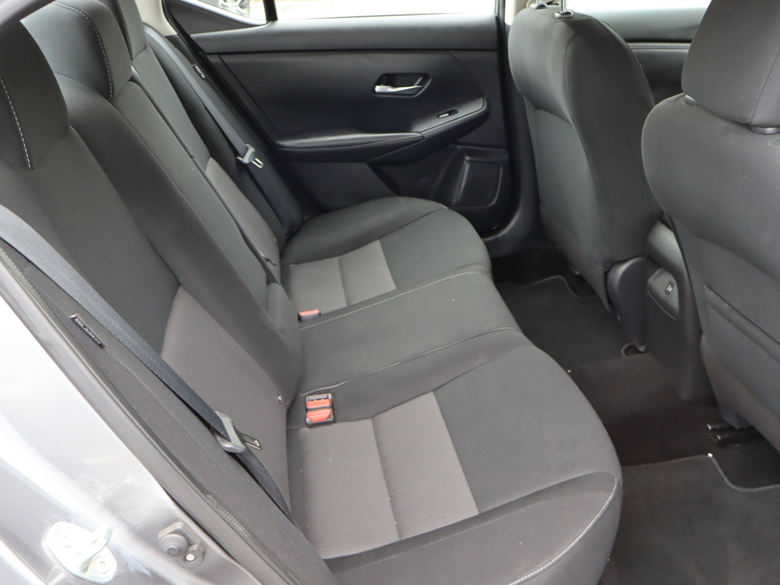 Used 2022 Nissan Sentra SV FWD image 33
