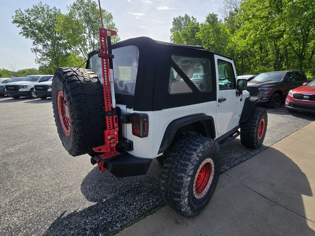 Used 2017 Jeep Wrangler Rubicon w/ Power Convenience Group AWD/4WD image 8