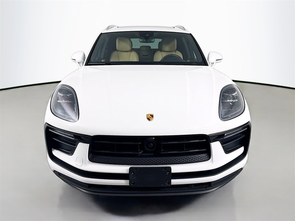 Used 2023 Porsche Macan image 6