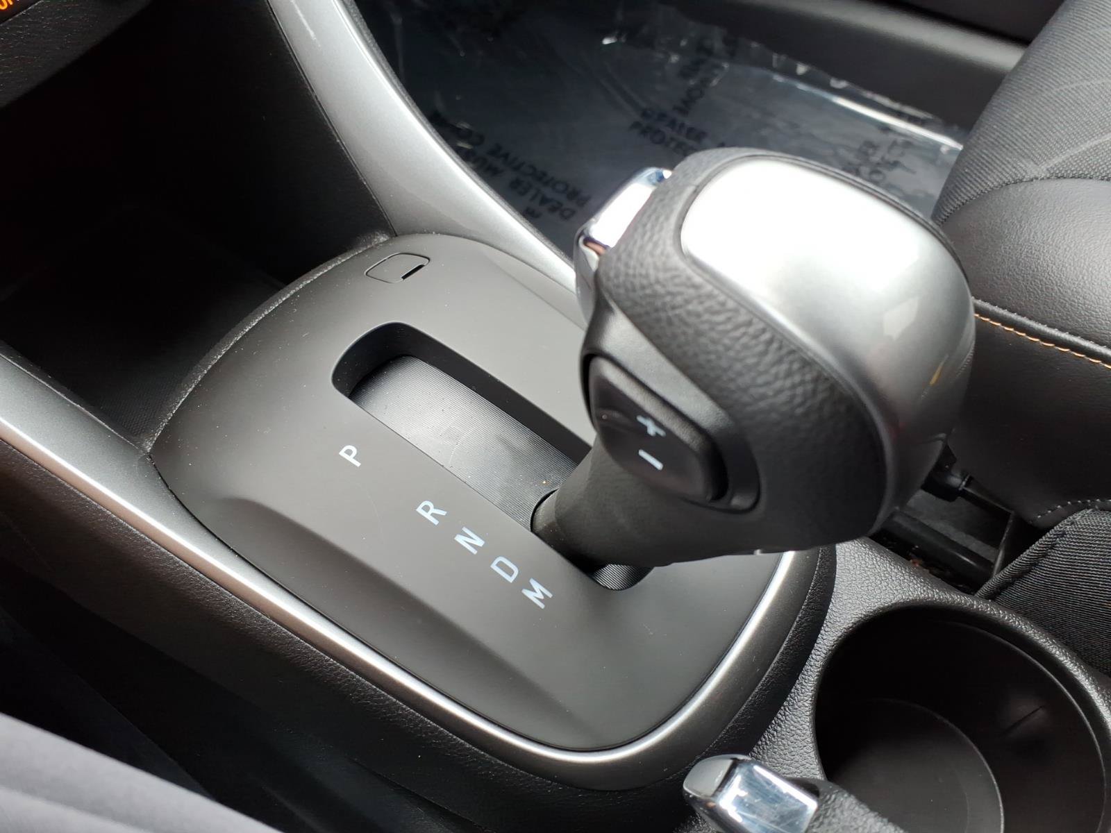 Used 2019 Chevrolet Trax LT w/ LT Convenience Package FWD image 21