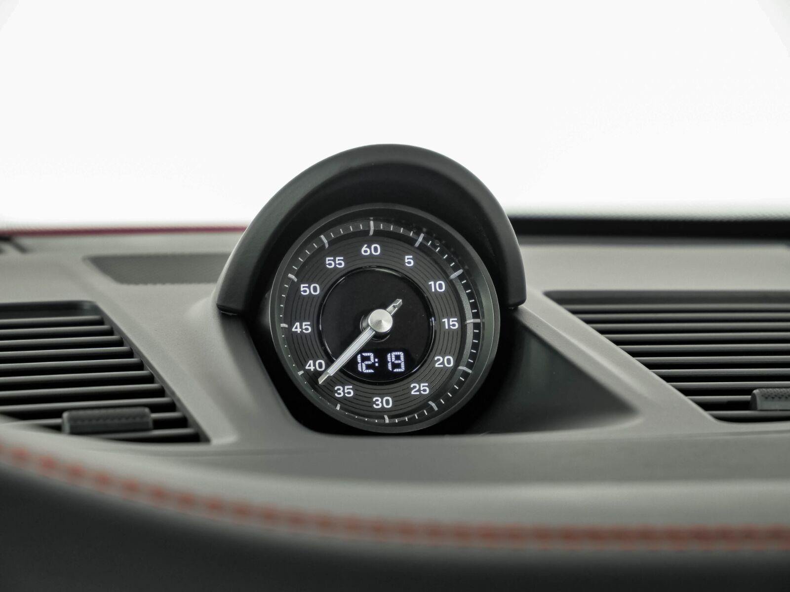 Used 2026 Porsche 911 Carrera GTS RWD image 17