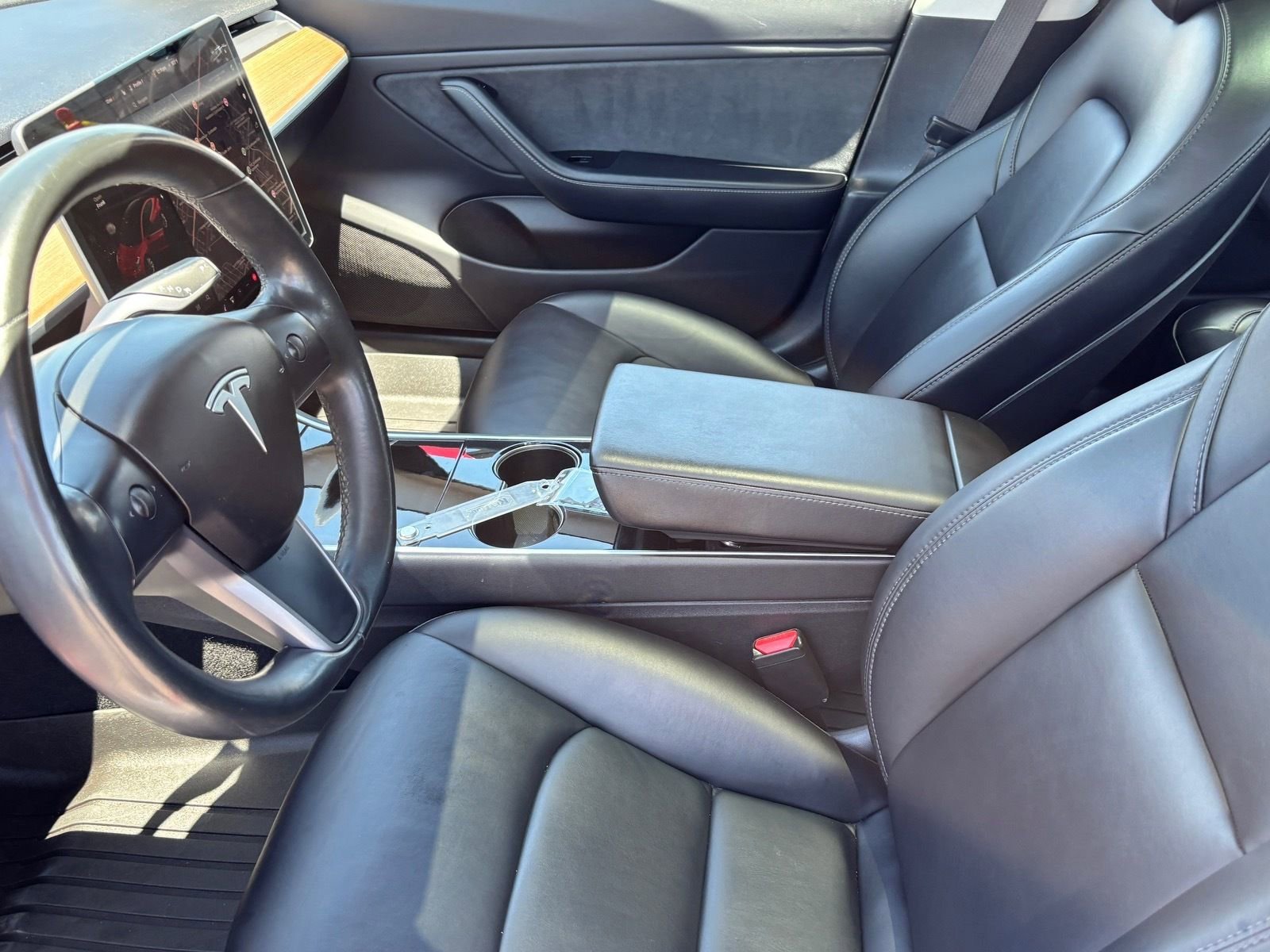 Used 2018 Tesla Model 3 Long Range RWD image 16