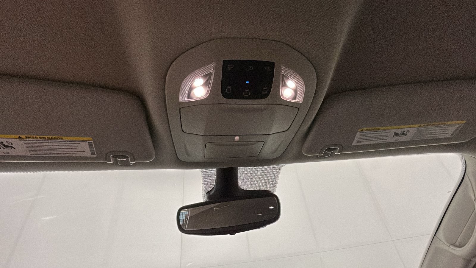 Used 2023 Chrysler Pacifica Touring-L FWD image 27