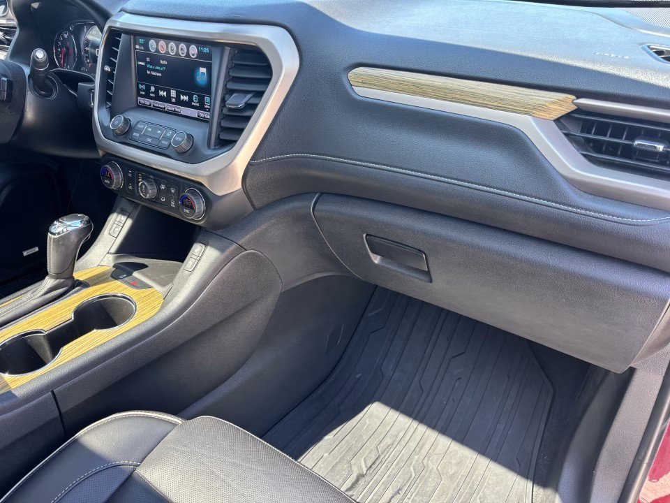Used 2018 GMC Acadia Denali w/ Technology Package FWD image 20