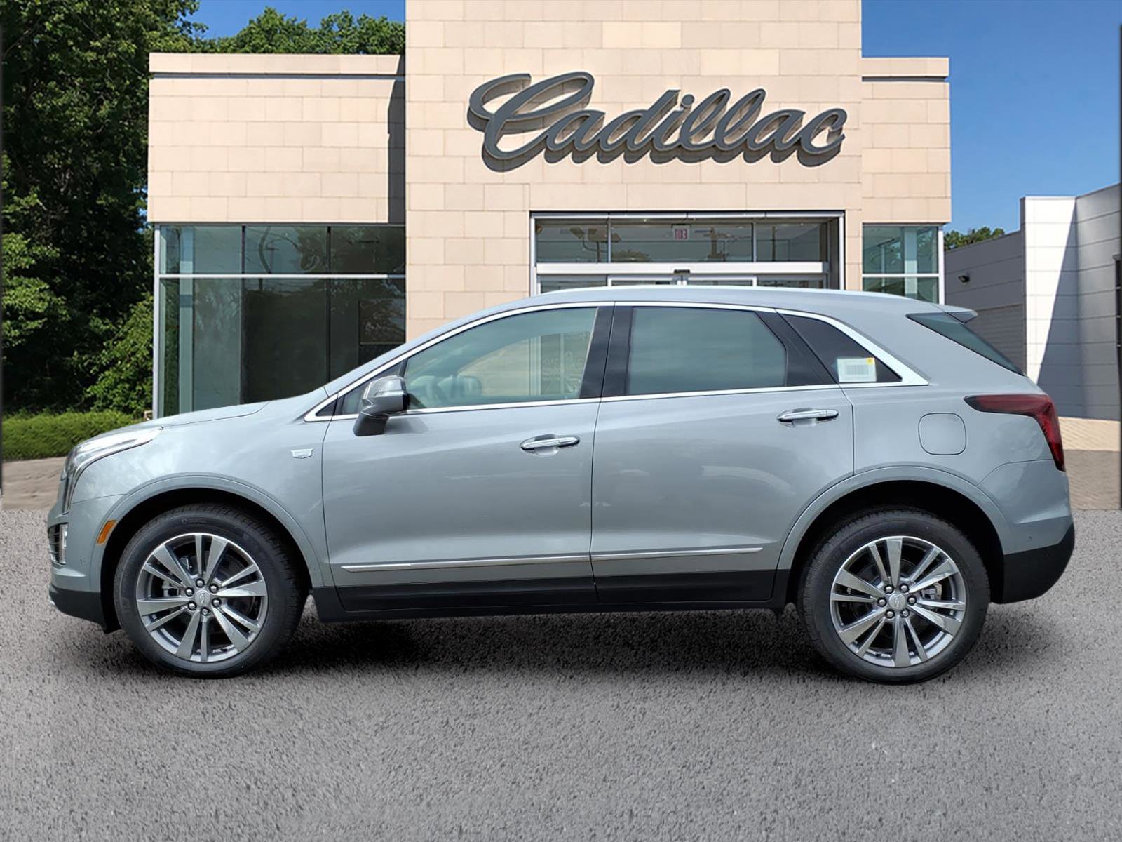 New 2026 Cadillac XT5 Premium Luxury w/ Driver Assist Package image 2