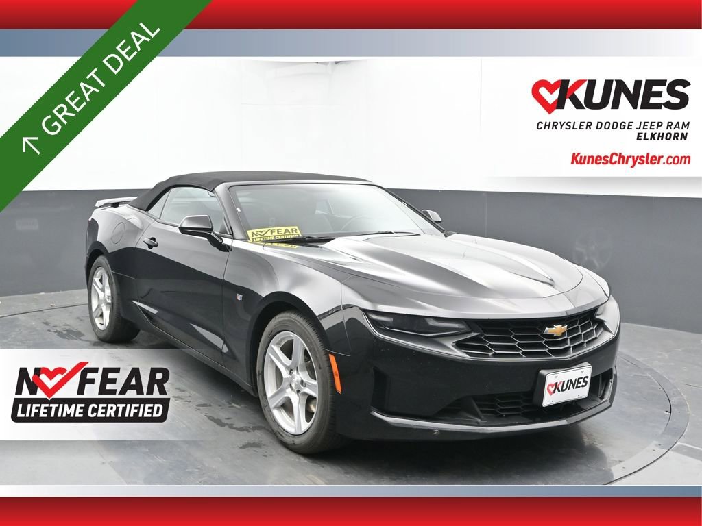 Used 2023 Chevrolet Camaro LT image 1