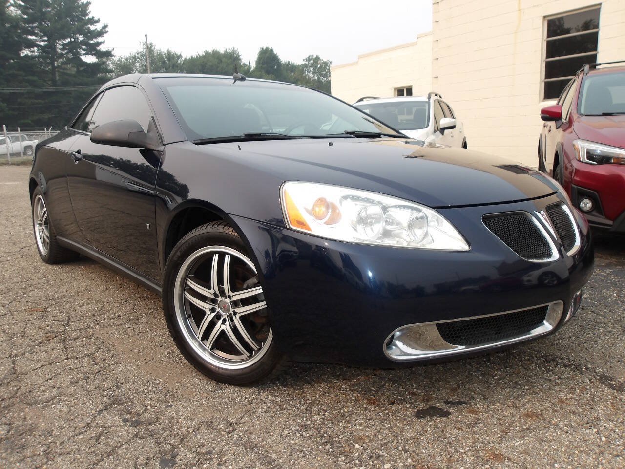 Used 2009 Pontiac G6 GT w/ Sport Package 1 FWD image 7