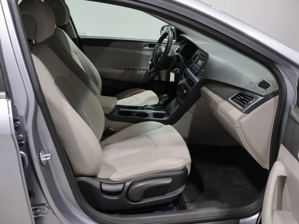 Used 2015 Hyundai Sonata SE FWD image 22