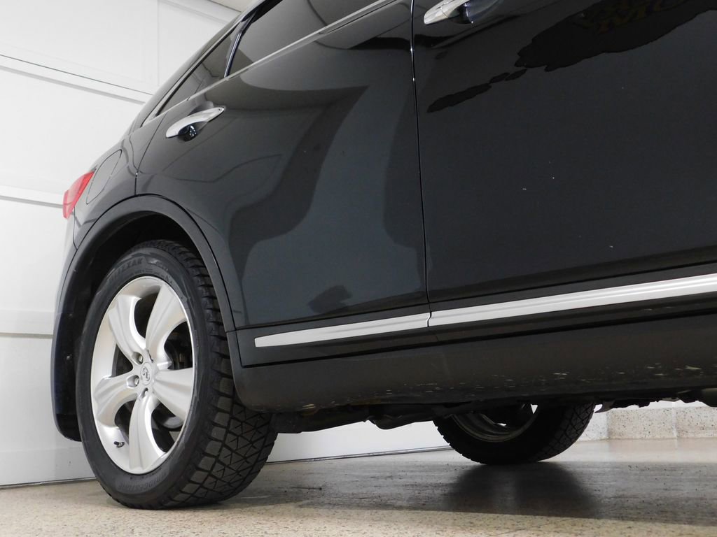 Used 2010 INFINITI FX35 AWD w/ Technology Pkg image 8