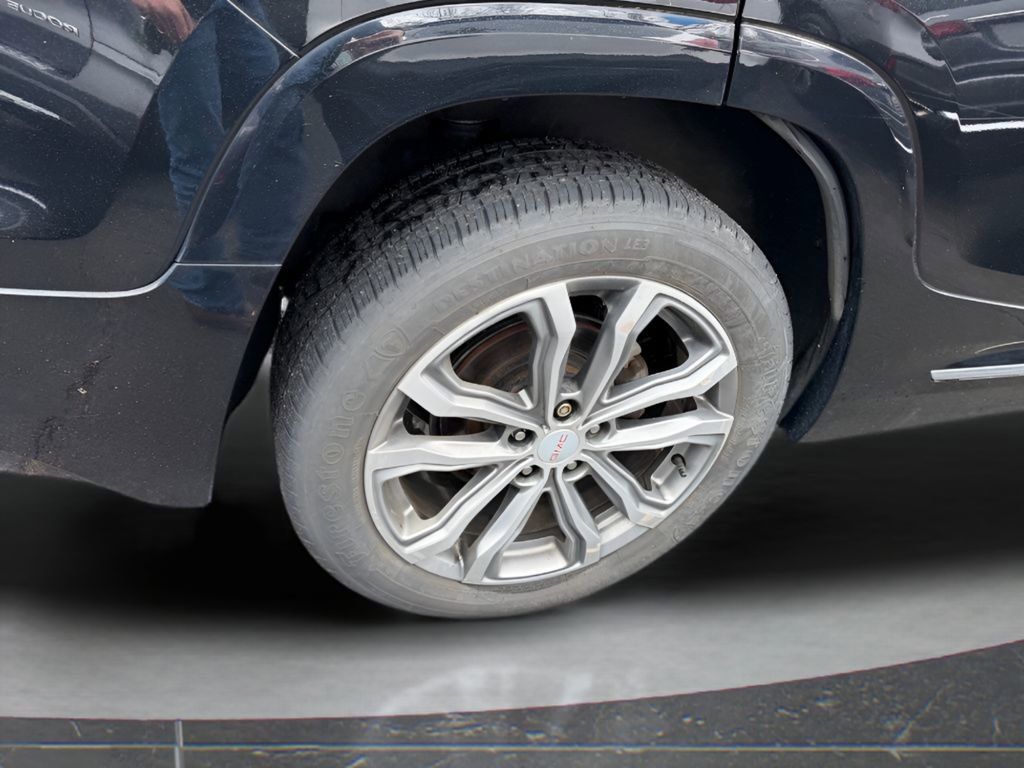 Used 2018 GMC Terrain Denali w/ Advanced Safety Package AWD/4WD image 14