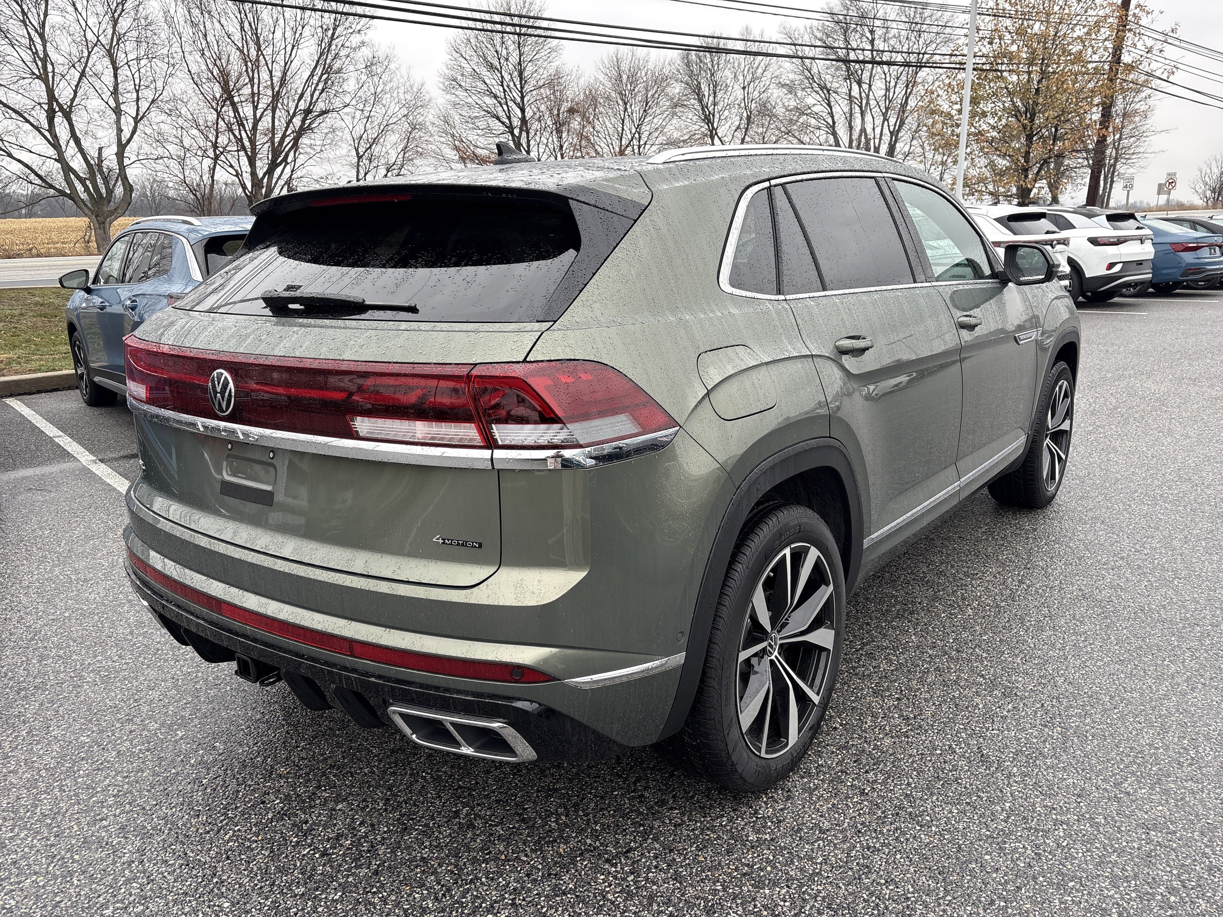 New 2026 Volkswagen Atlas Cross Sport SEL Premium R-Line image 4