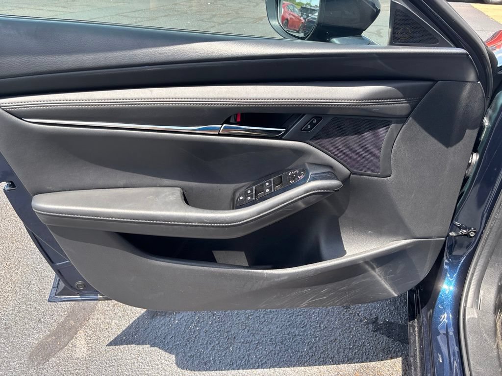Used 2023 MAZDA MAZDA3 s FWD image 7