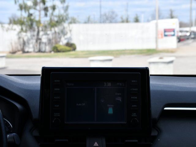 Used 2019 Toyota RAV4 LE w/ Carpet Mat Package image 16