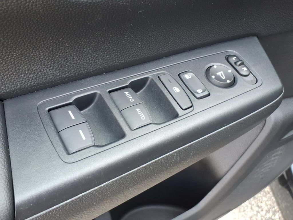 Used 2024 Honda CR-V EX image 11