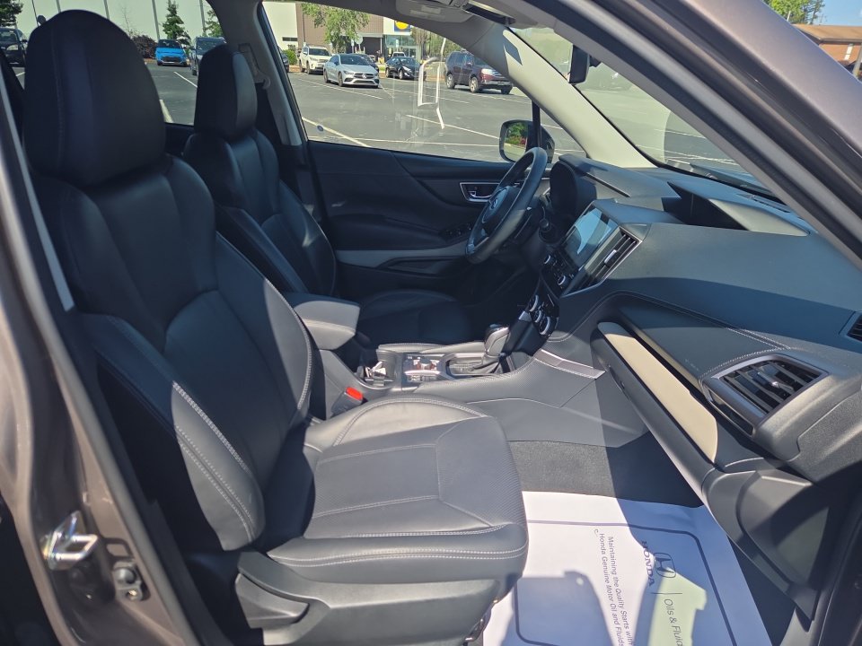 Used 2023 Subaru Forester Limited AWD/4WD image 32
