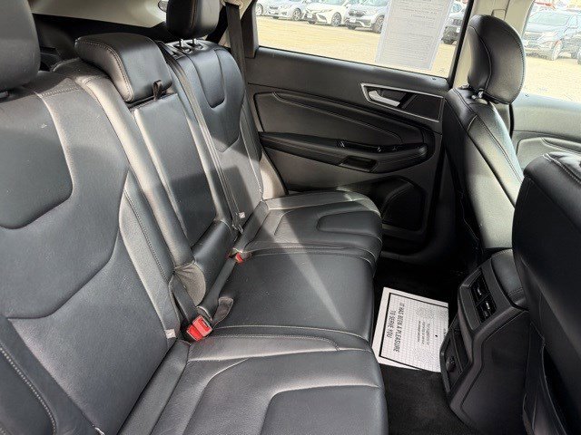 Used 2015 Ford Edge Titanium image 19