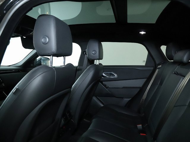 Certified 2025 Land Rover Range Rover Velar Dynamic SE image 19