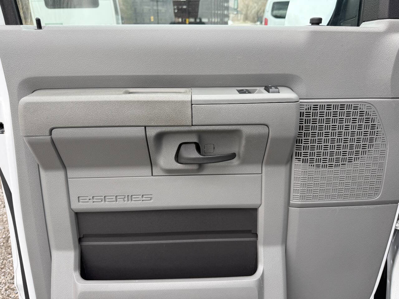 Used 2011 Ford E-150 and Econoline 150 w/ PWR Group RWD image 26