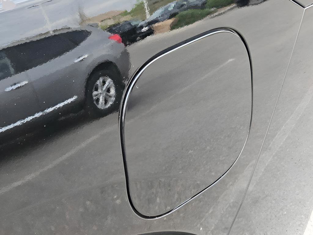 Used 2024 Nissan Pathfinder Platinum image 13