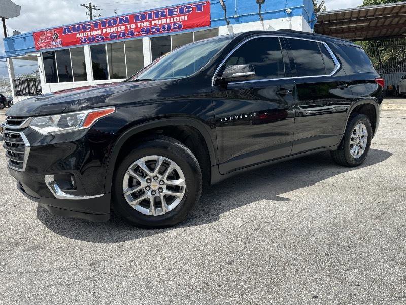 Used 2020 Chevrolet Traverse LT image 1
