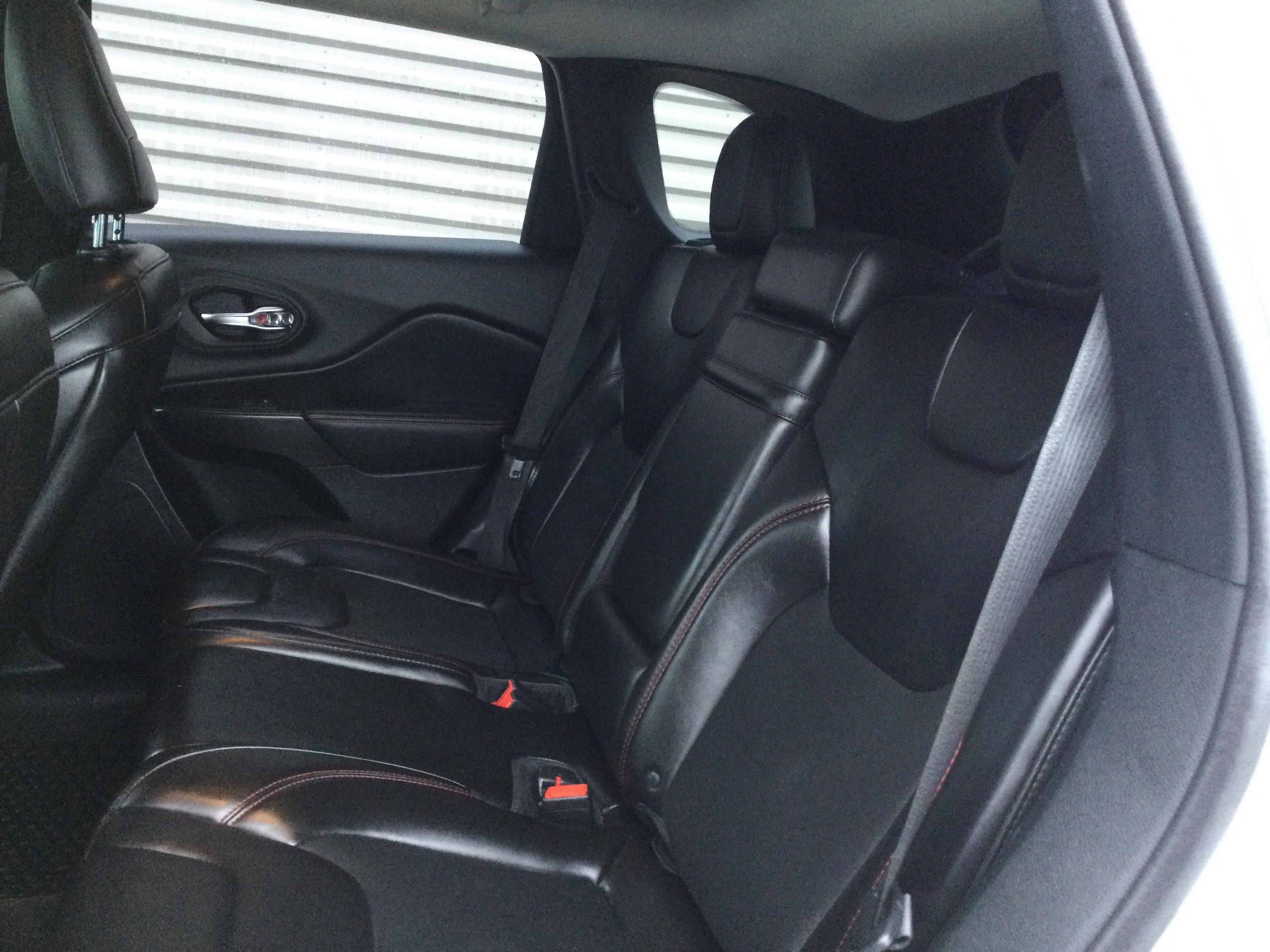 Used 2019 Jeep Cherokee Trailhawk w/ Comfort/Convenience Group image 6