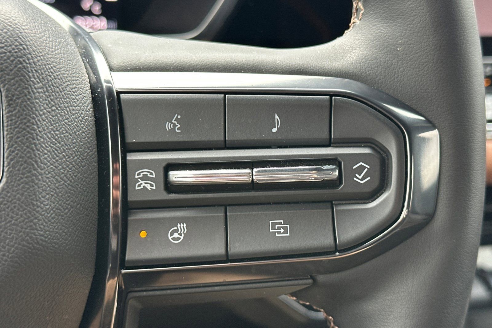 Used 2024 GMC Canyon AT4 w/ LPO, Off Road Lift Package image 38