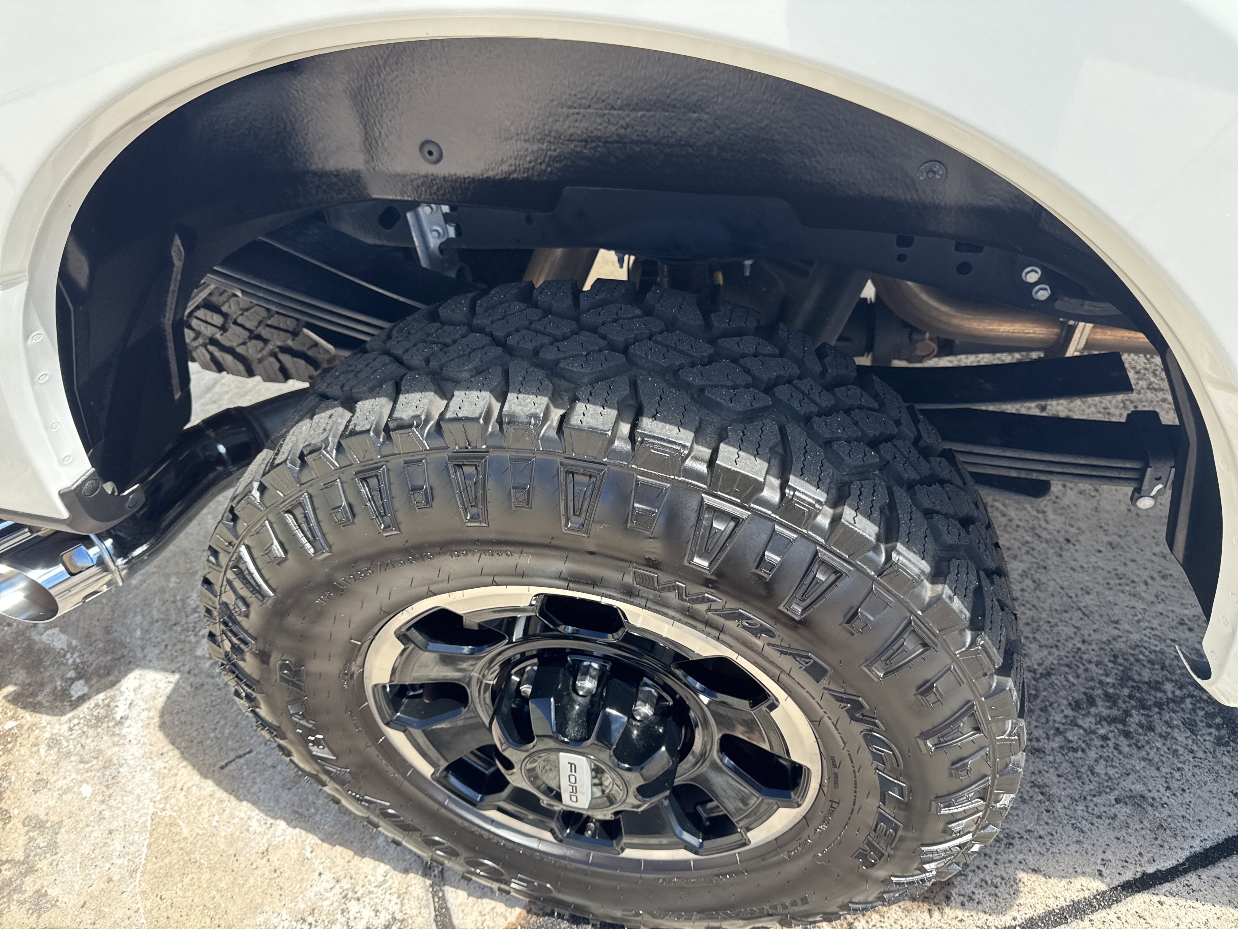 New 2025 Ford F250 King Ranch w/ Tremor Off-Road Package image 9