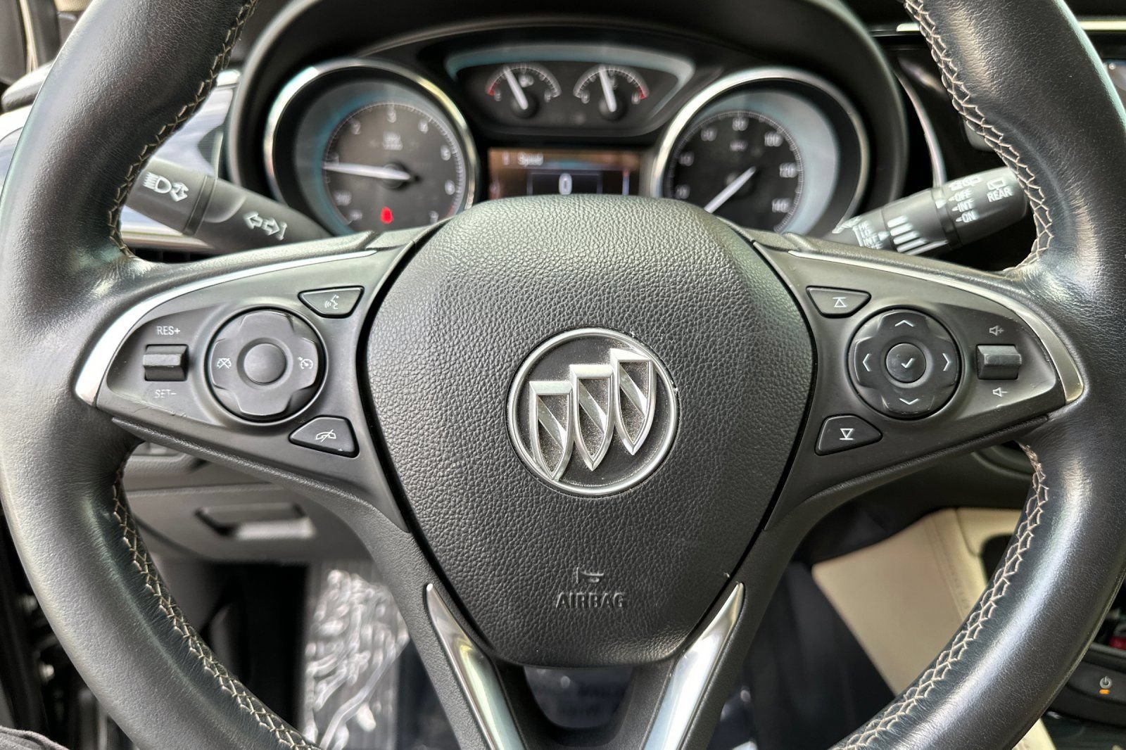 Certified 2017 Buick Envision Preferred FWD image 24