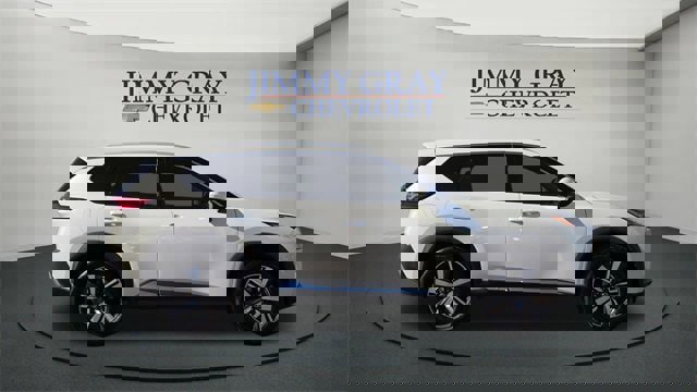 Used 2021 Nissan Rogue SL image 2