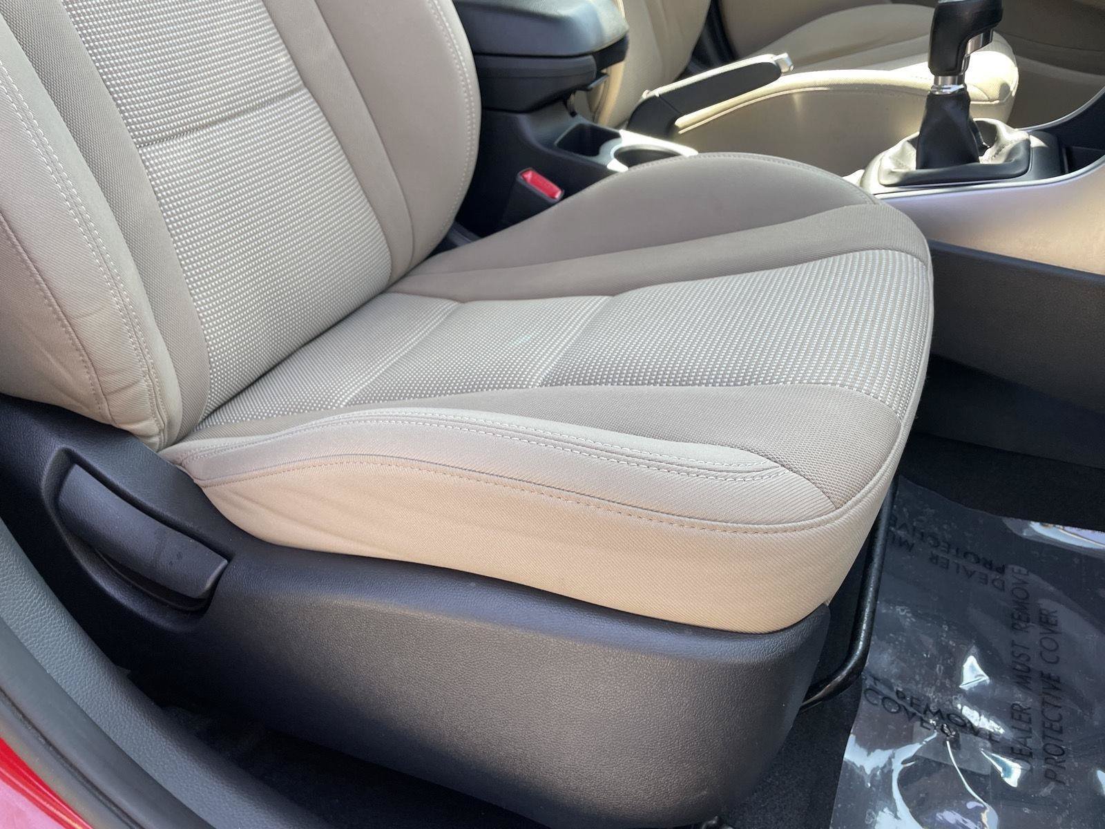 Used 2013 Hyundai Elantra GT w/ Touch & Go Pkg FWD image 18
