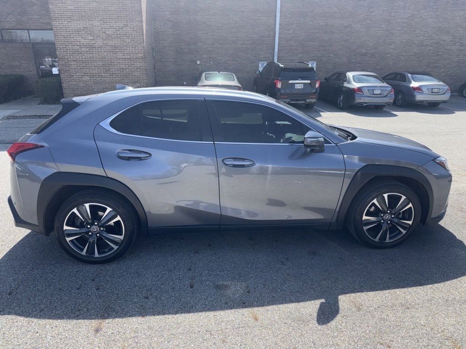 Used 2020 Lexus UX 250h w/ Premium Package image 14
