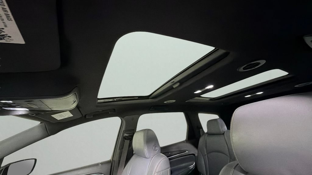 Certified 2022 Buick Enclave Essence w/ Experience Buick Package FWD image 25
