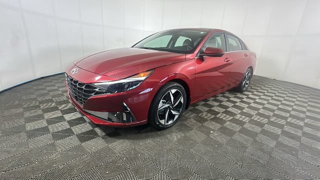 Certified 2023 Hyundai Elantra Limited FWD image 6